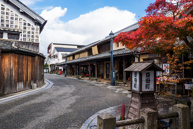 Highlighting Japanese Ceramics in Tokyo and Kyushu