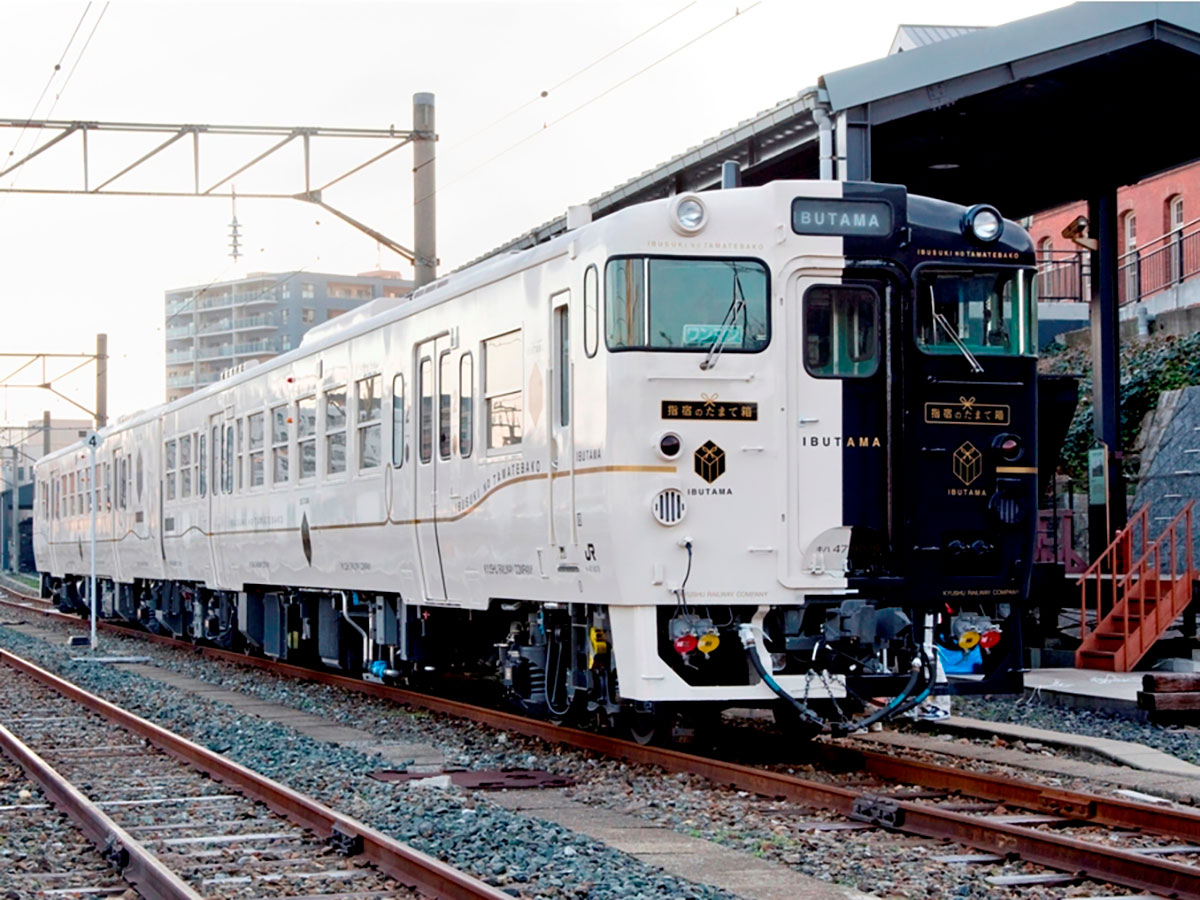 Ibusuki no Tamatebako JR Kyushu limited express Kagoshima-chuo Station – Ibusuki Station_2