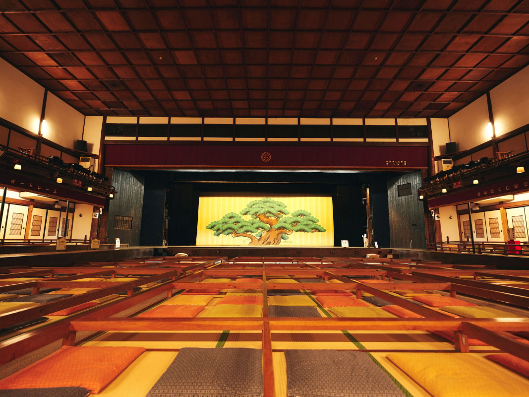 Kaho Gekijo Kabuki Theater_1